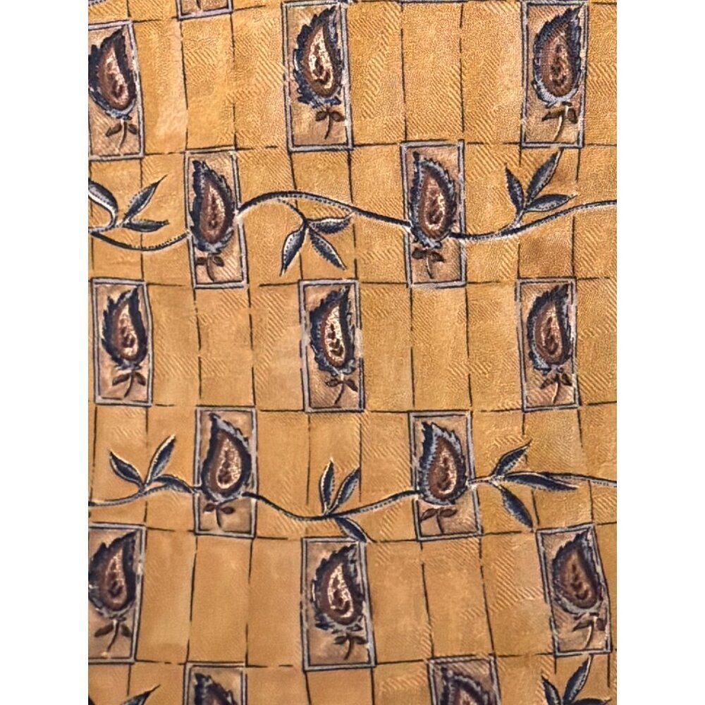 Bill Blass Leaf Vine  Motif Extra Long Silk Men’s Necktie